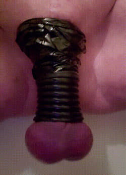 Mistress busts slaves balls after clitty binding'